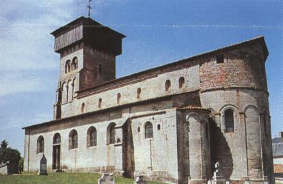 Eglise fortifi&eacute;e